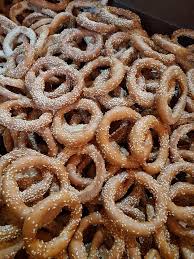small semeet (pretzel) 100gr