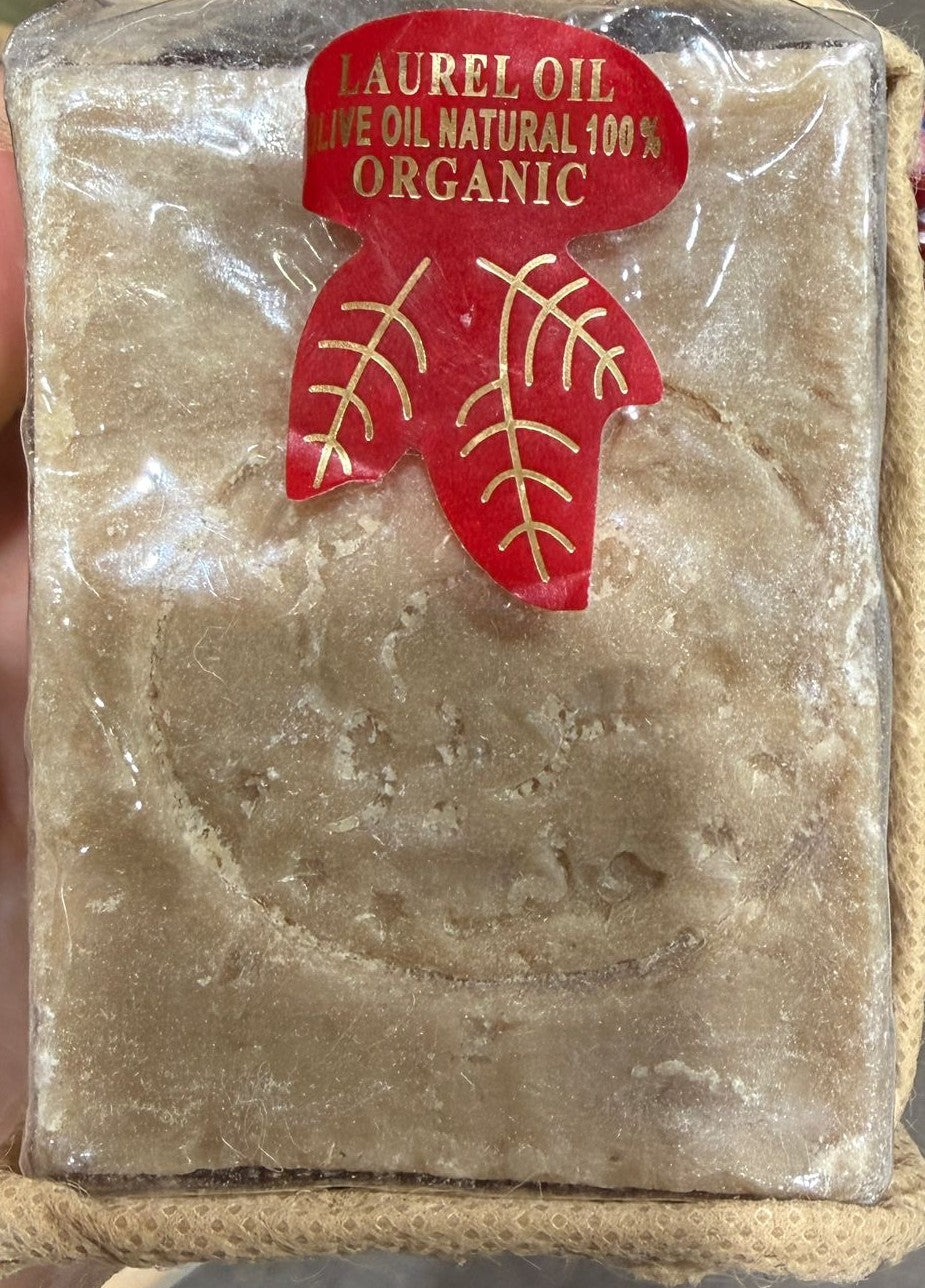 SAVON DE LAURIER ET HUILE DOLIVE 100% NATURELLE